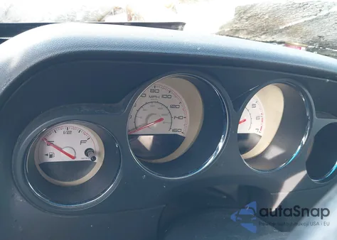 2013 Dodge Challenger R/T Classic z USA, uszkodzony, nr VIN 2C3CDYBT6DH579329